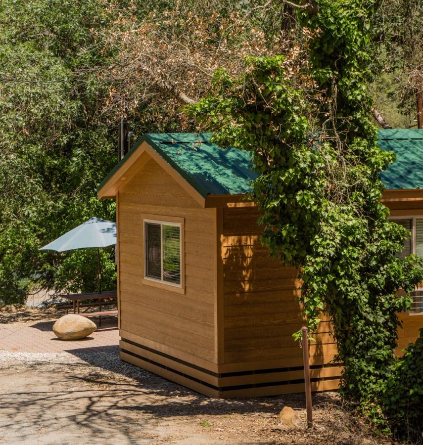 | Ponderosa Camping Resort One-Bedroom Cabin 4