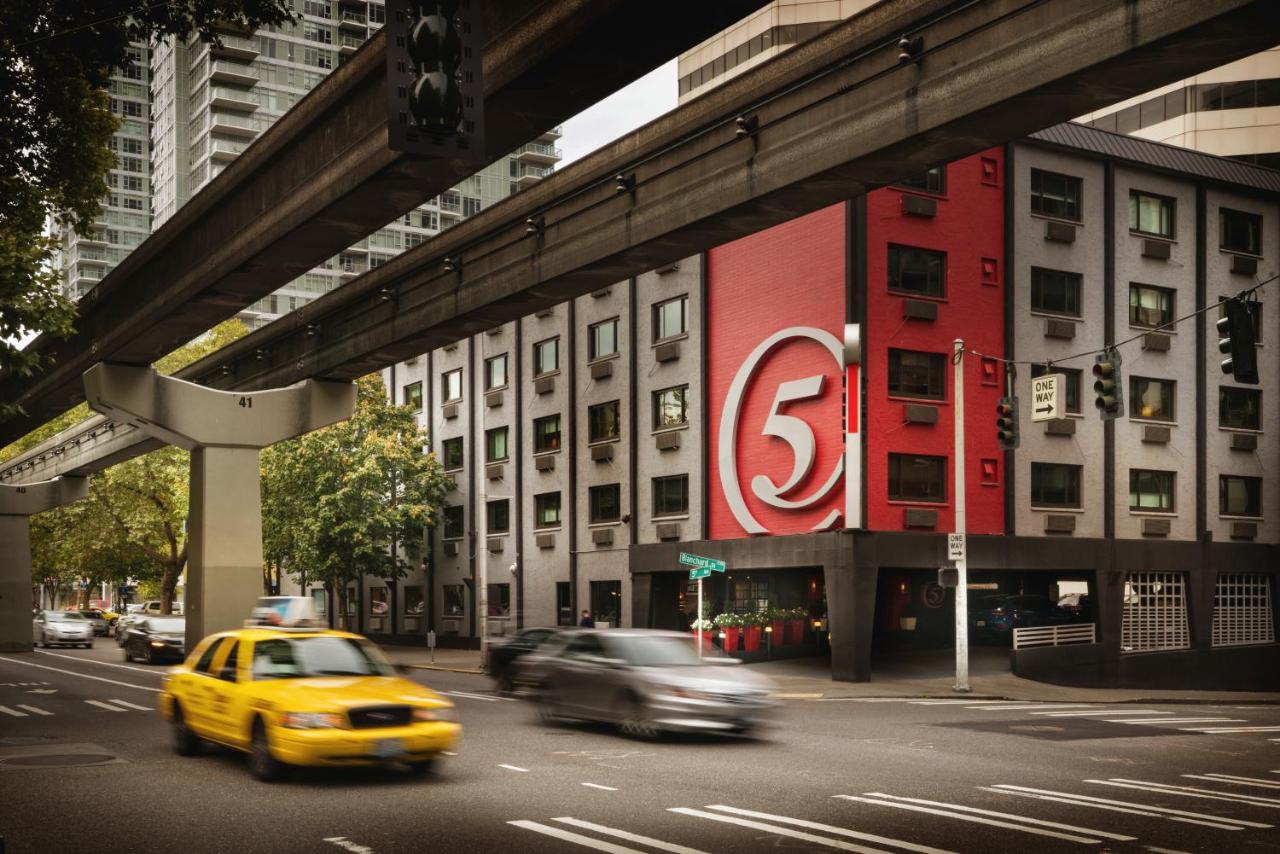 | Staypineapple, Hotel FIVE, Downtown Seattle