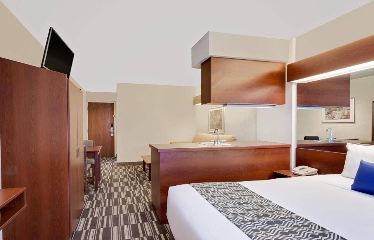 Queen Studio Suite, Non-Smoking at Microtel Inn & Suites by Wyndham Middletown