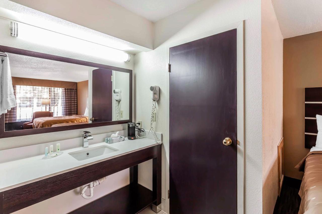 King Room - Non-Smoking at Quality Inn South Boston - Danville East