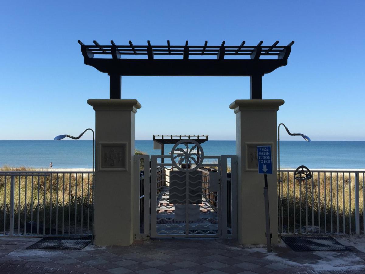 | Shores of Panama Penthouse Resort