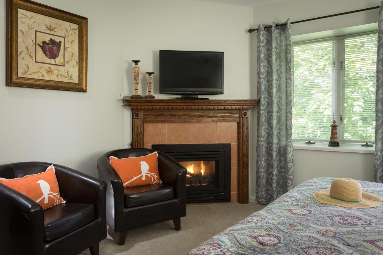 | Beech Tree Inn and Cottage