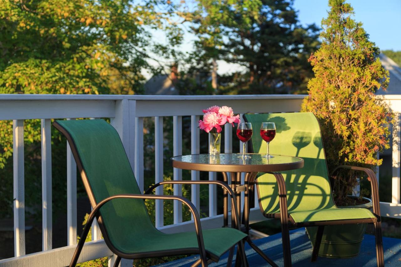 | Beech Tree Inn and Cottage