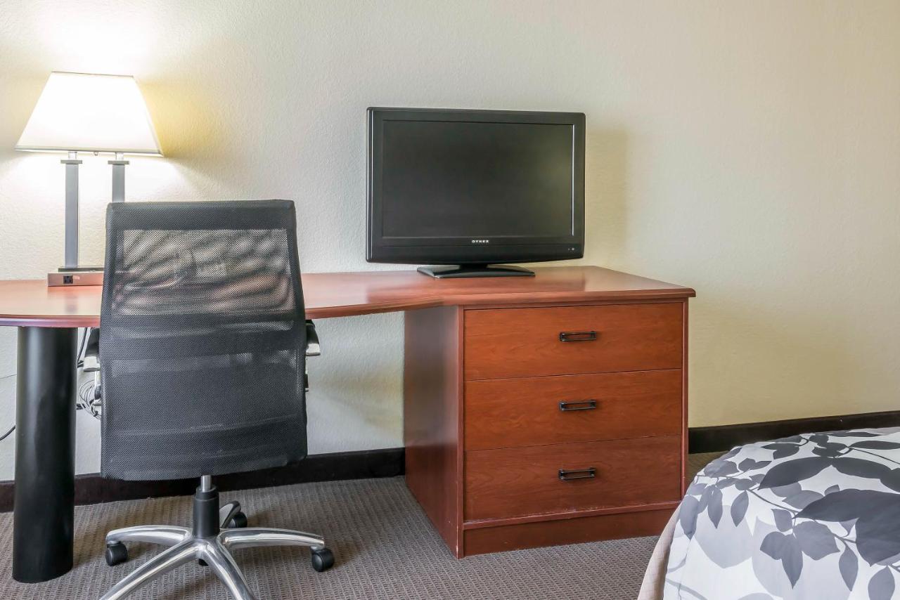 King Room - Accessible/Non-Smoking at Sleep Inn & Suites University/Shands