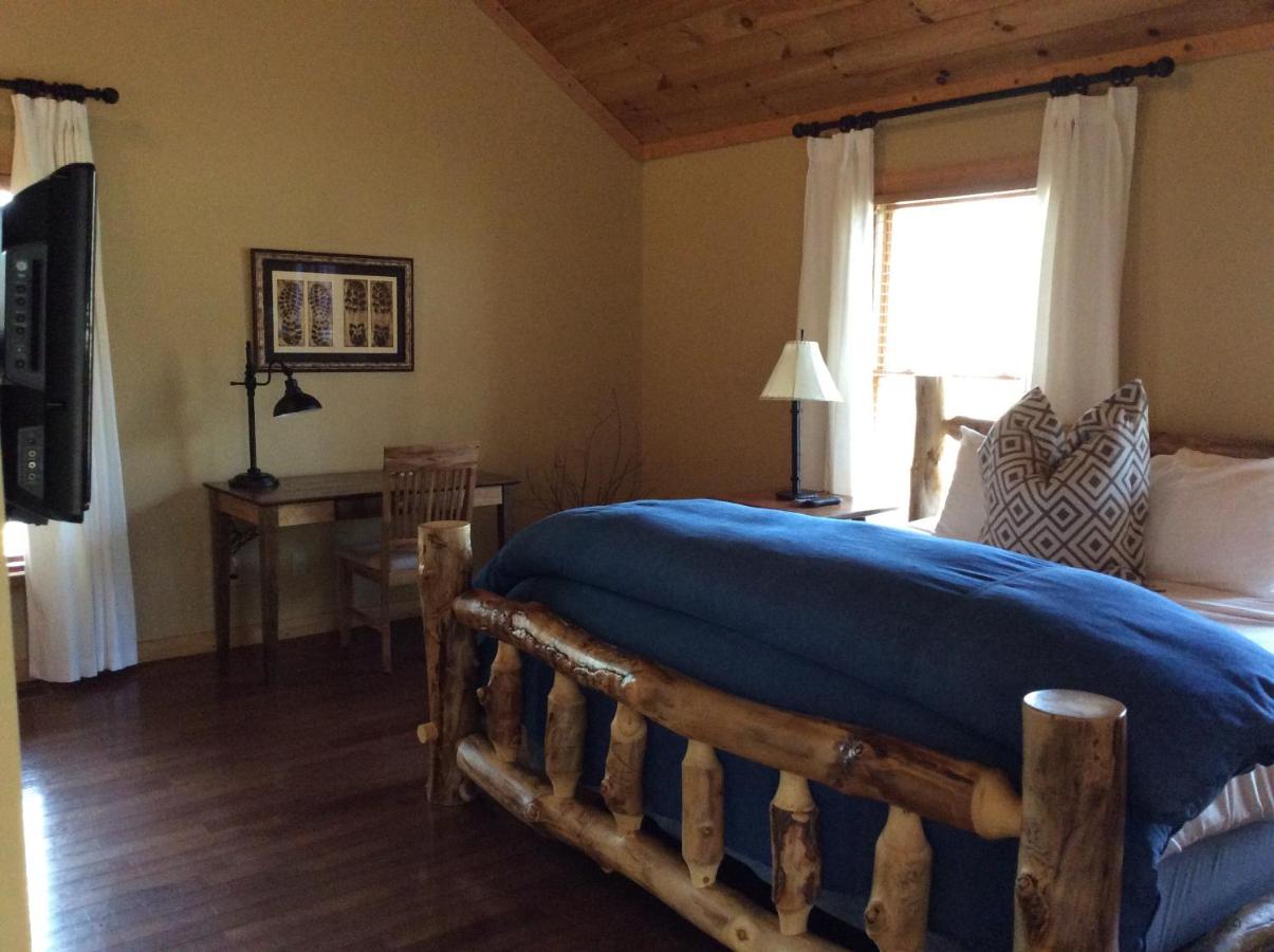 | Dancing Bear Lodge