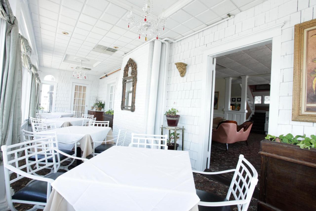  | Hotel Macomber