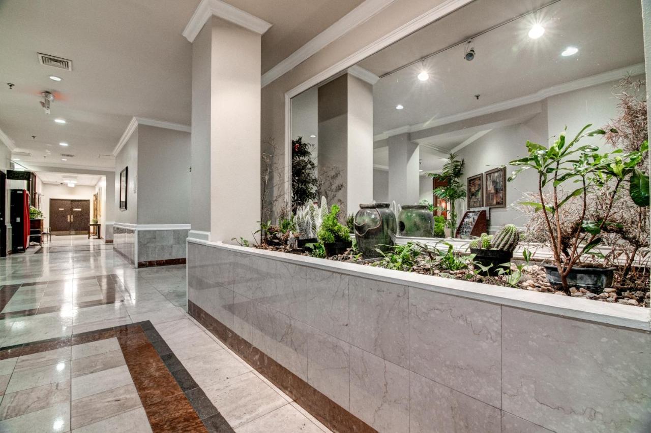 | Ramada Plaza by Wyndham Atlanta Airport