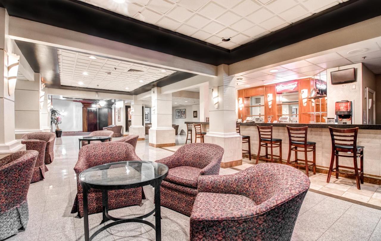 | Ramada Plaza by Wyndham Atlanta Airport