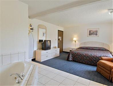  | Americas Stay Inn-Leavenworth