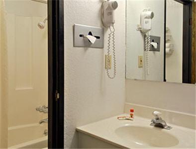  | Americas Stay Inn-Leavenworth