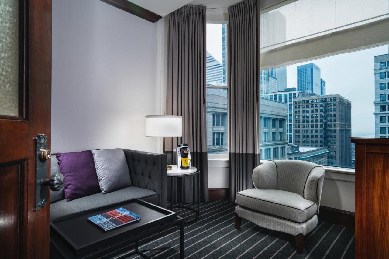 Executive King Suite at Staypineapple, An Iconic Hotel, The Loop
