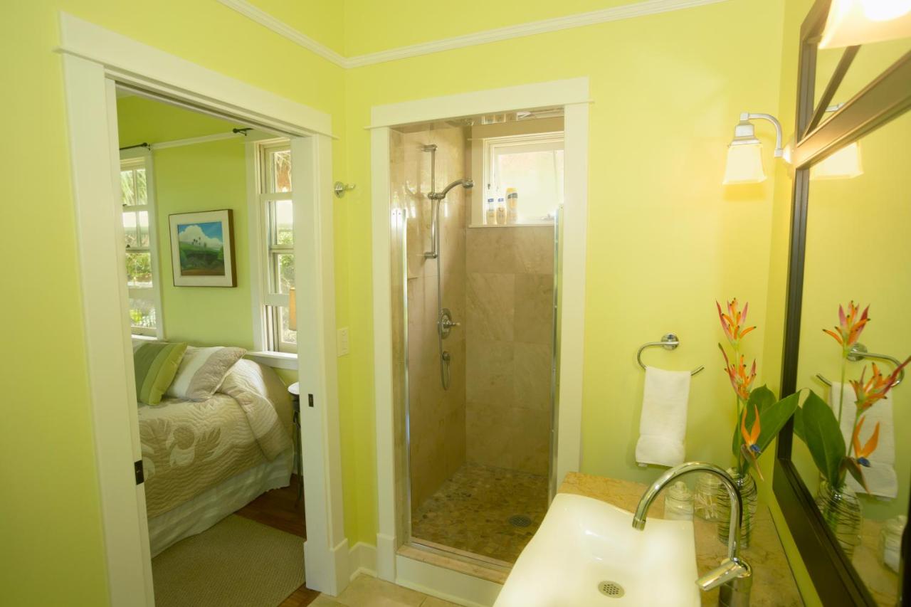  | Iao Valley Inn