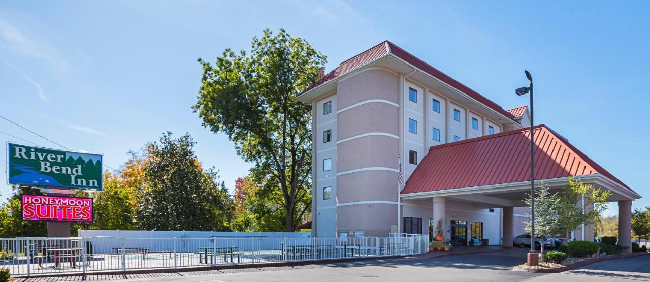 | River Bend Inn - Pigeon Forge