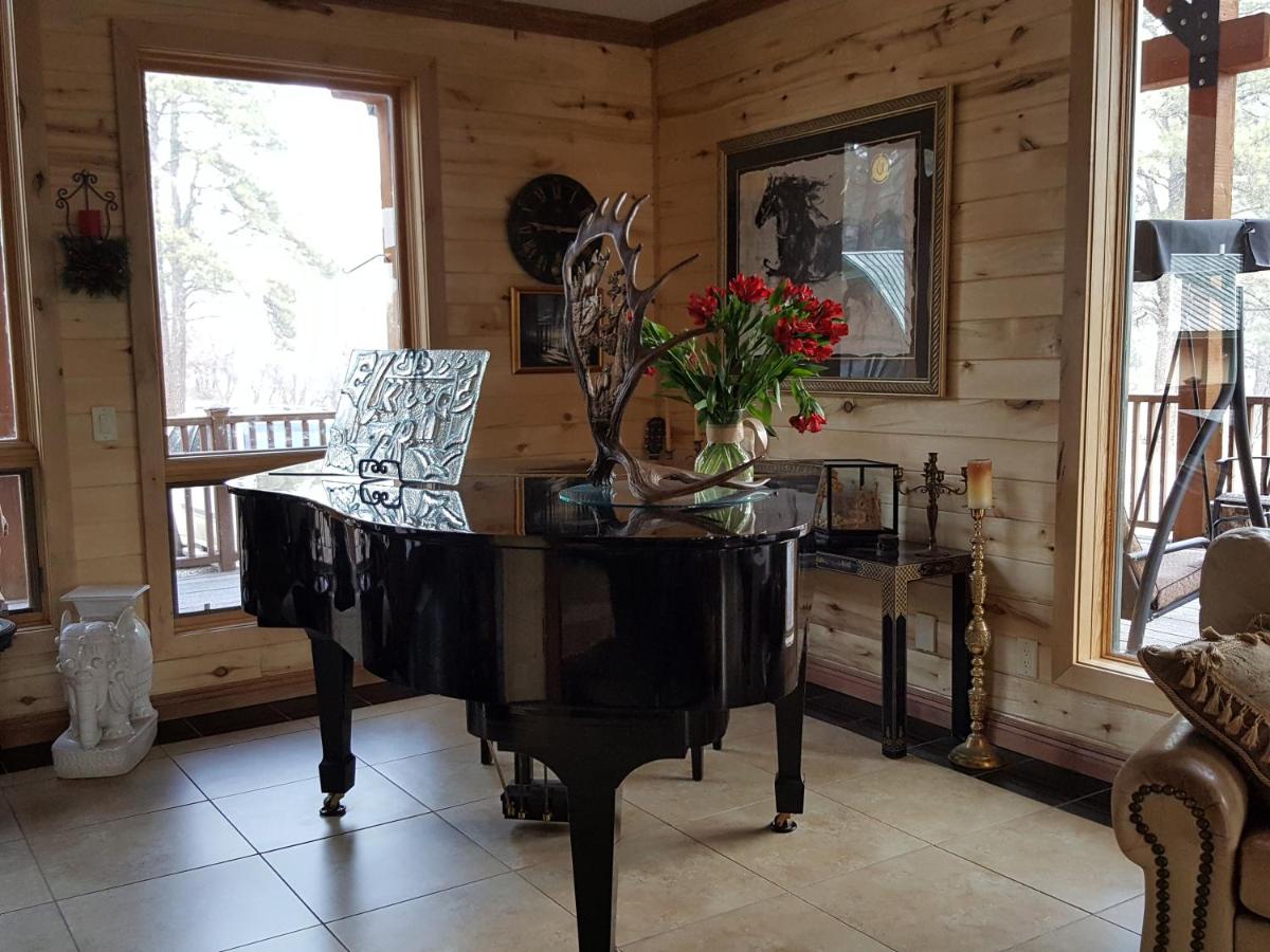 | Elktrace Bed and Breakfast