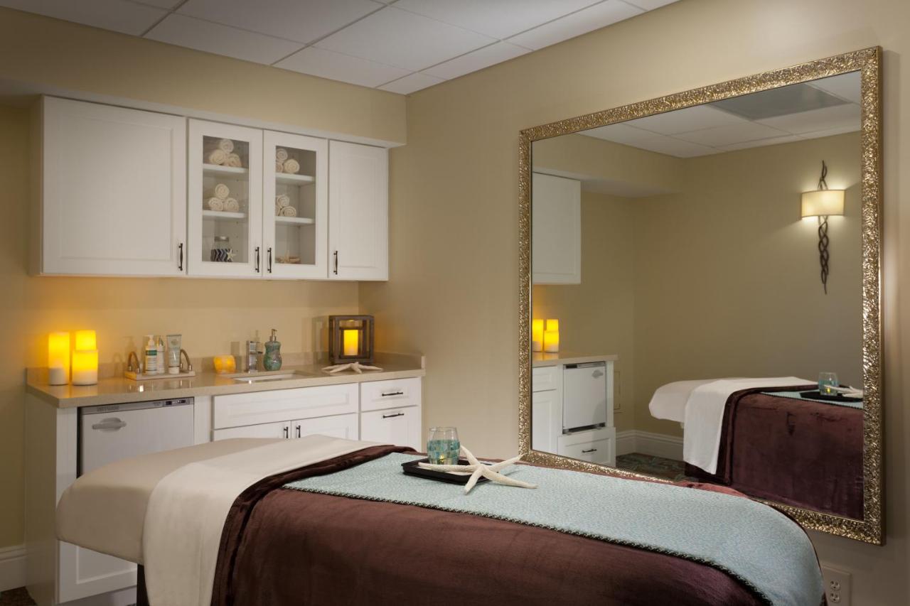| Key Largo Bay Marriott Beach Resort