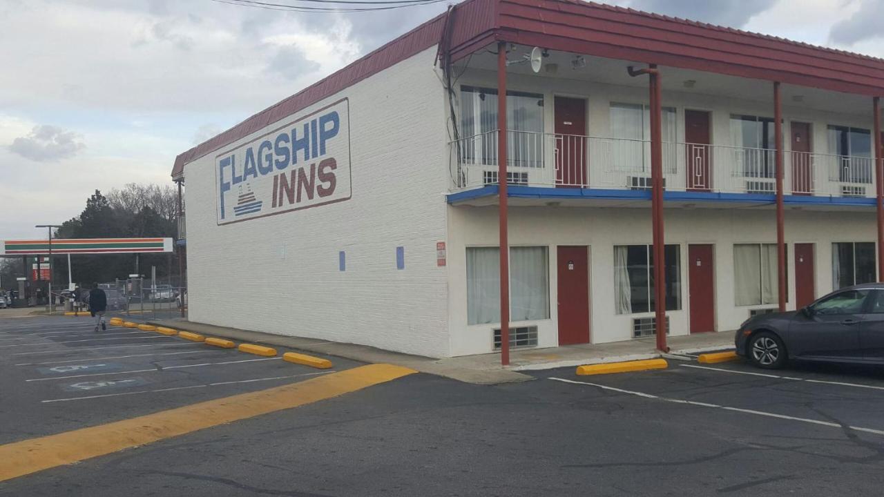 | Flagship Inn