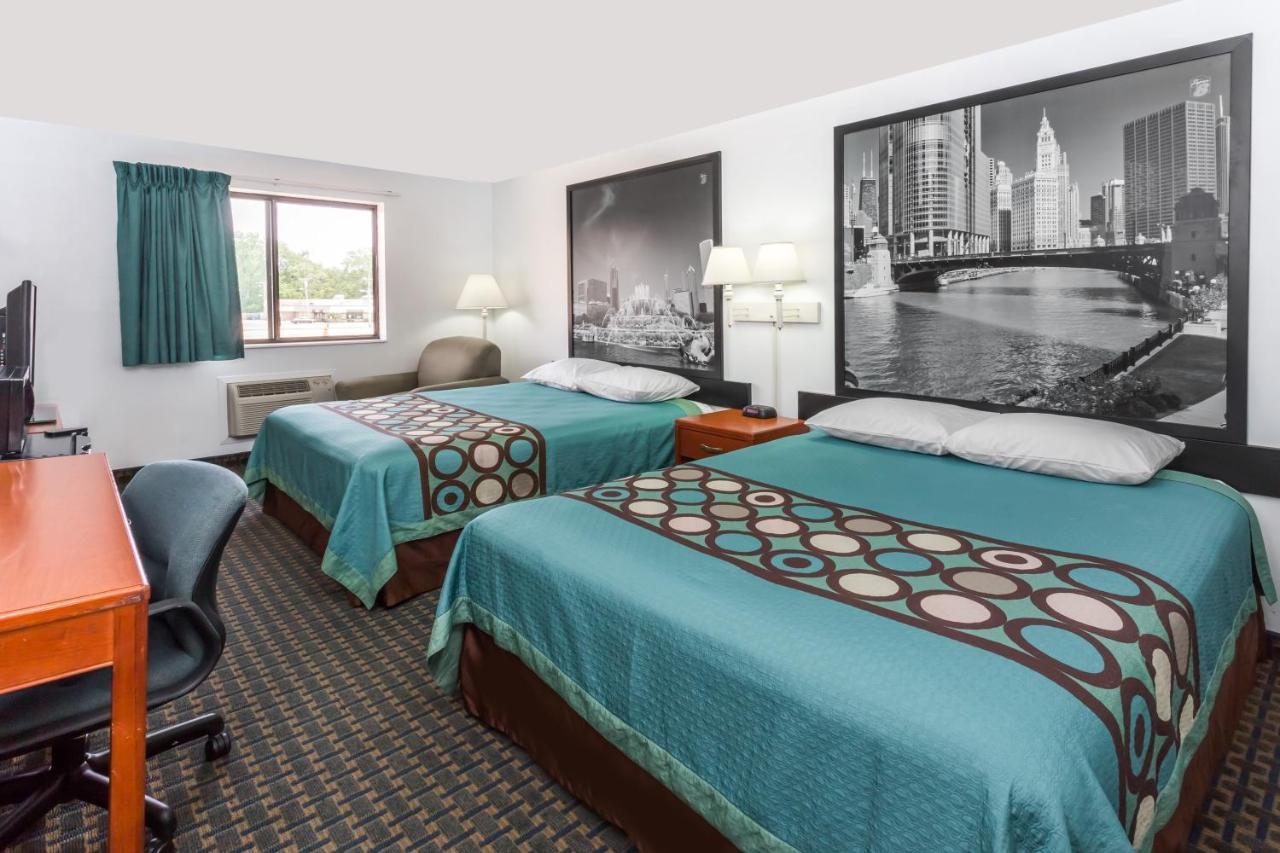 | Super 8 by Wyndham Rock Falls Sterling Area