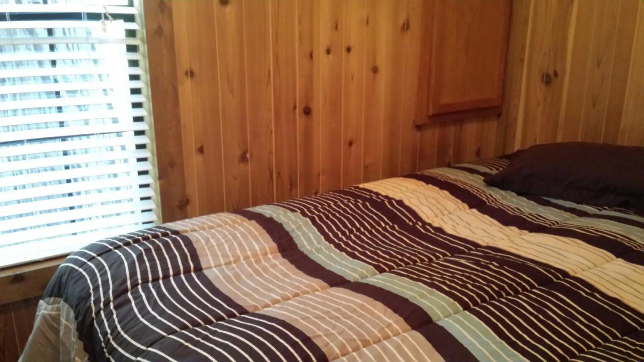 | Snowflower Camping Resort Cabin 4