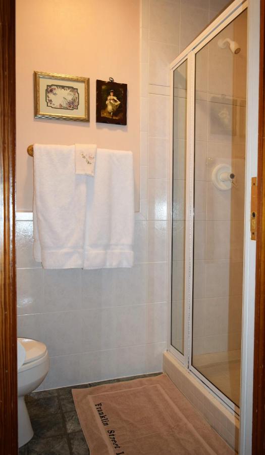 | Franklin Street Inn Bed & Breakfast