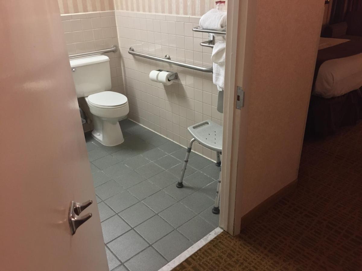 Deluxe King Room at Americas Best Value Inn & Suites Boise