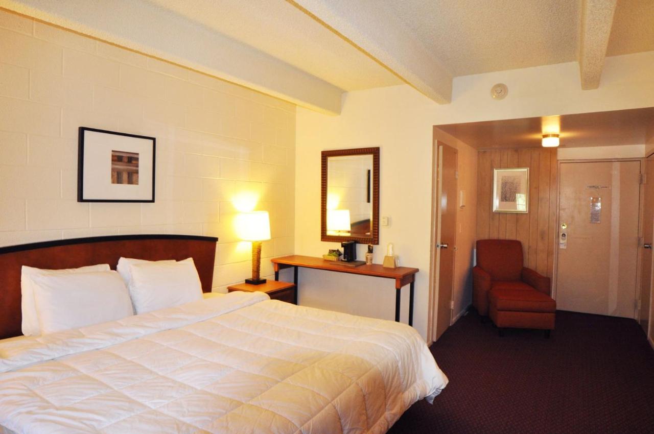 | Monarch Mountain Lodge