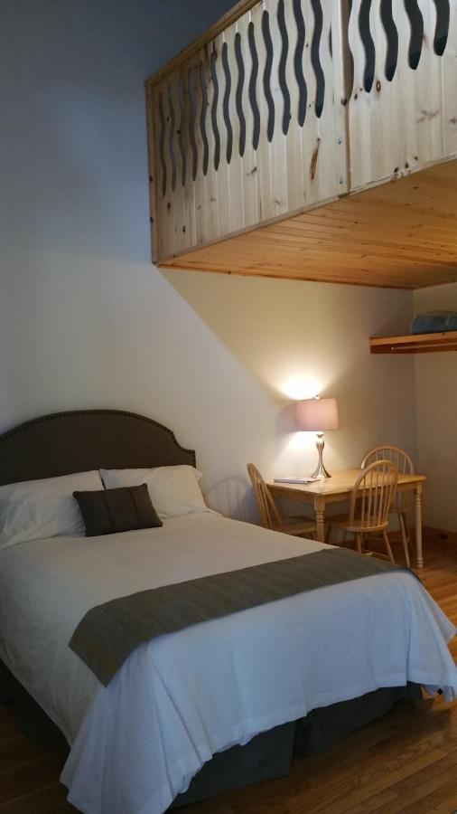 | Lenroot Lodge