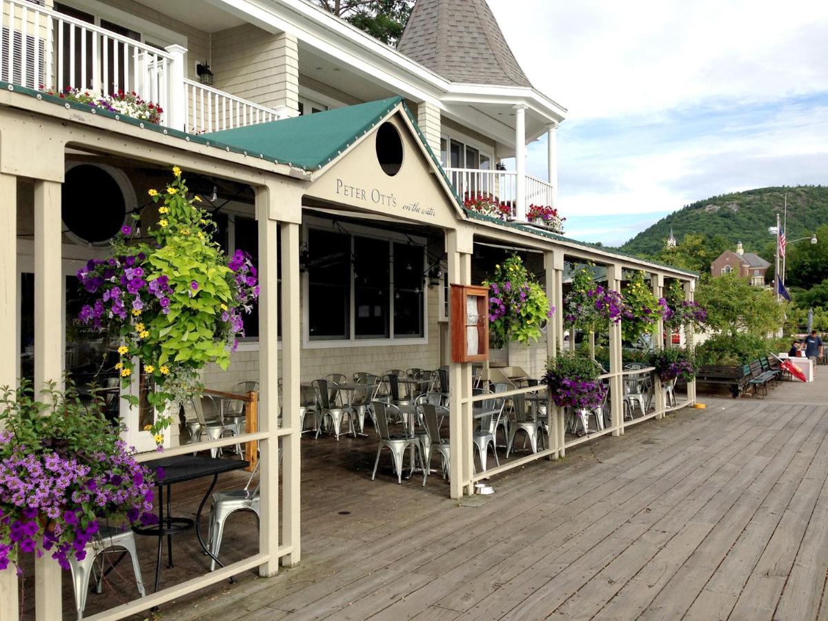 | Grand Harbor Inn
