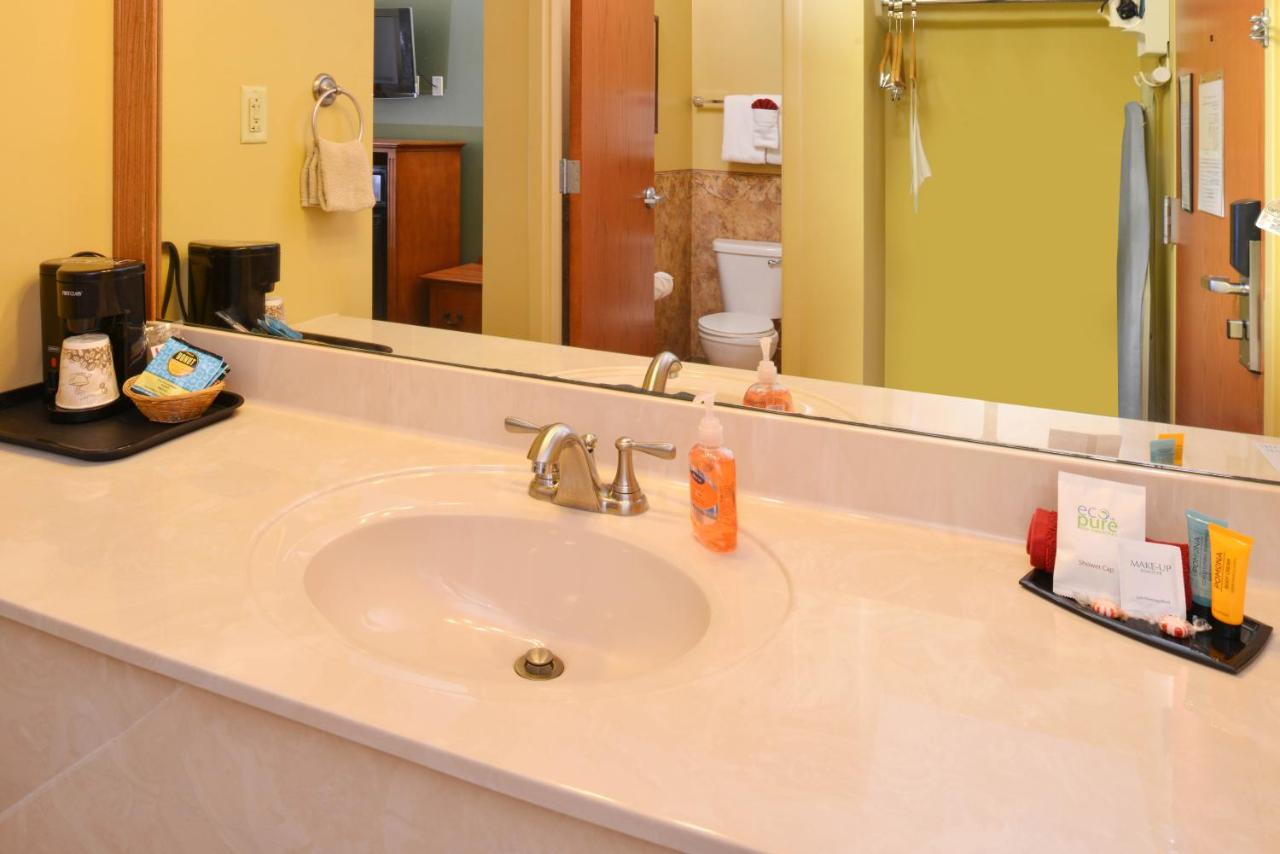 | Country Hearth Inn & Suites Edwardsville