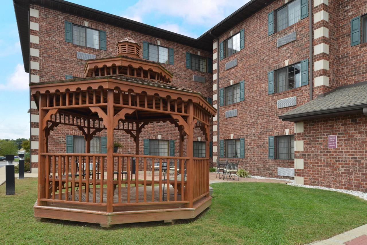 | Country Hearth Inn & Suites Edwardsville