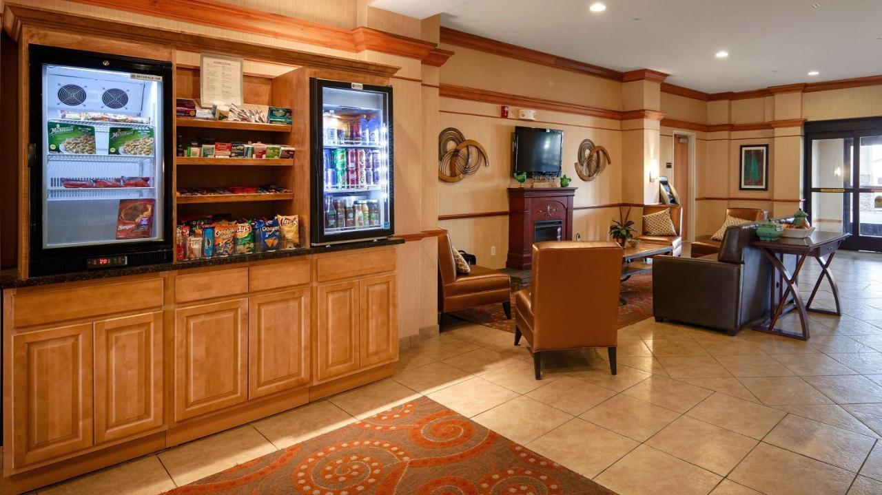 | Best Western Plus Pontoon Beach