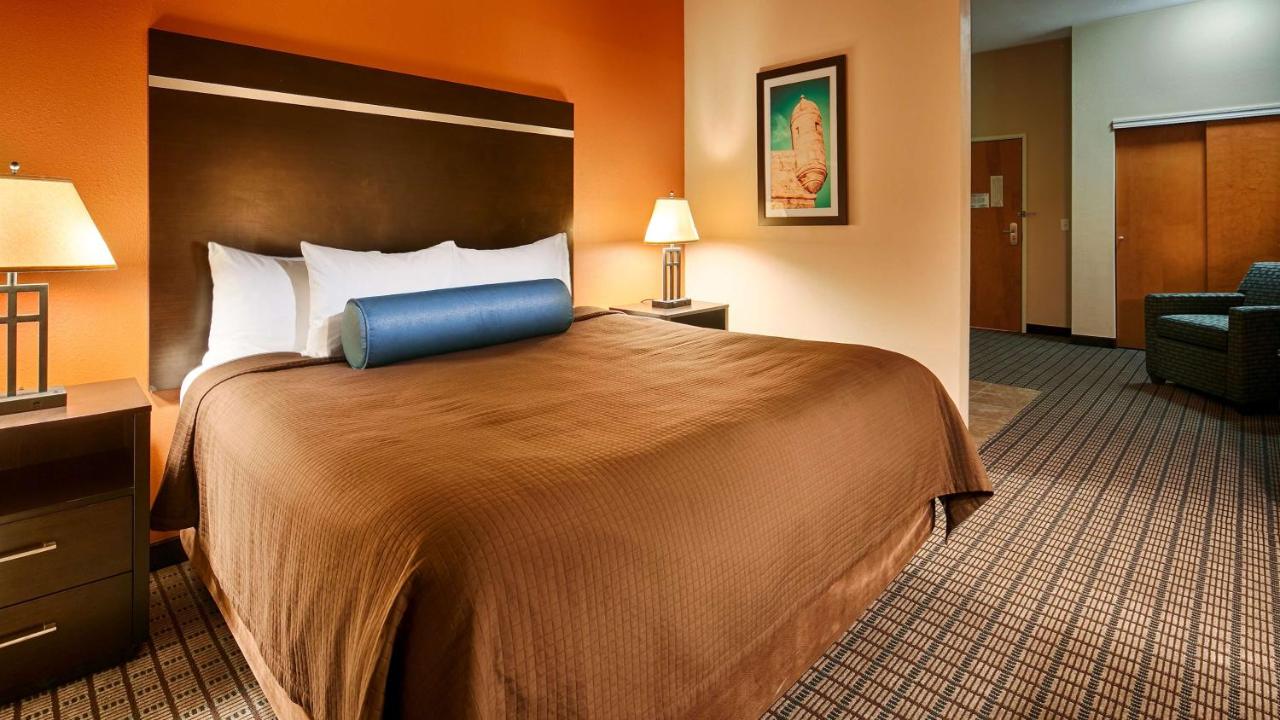 | Best Western Plus Pontoon Beach