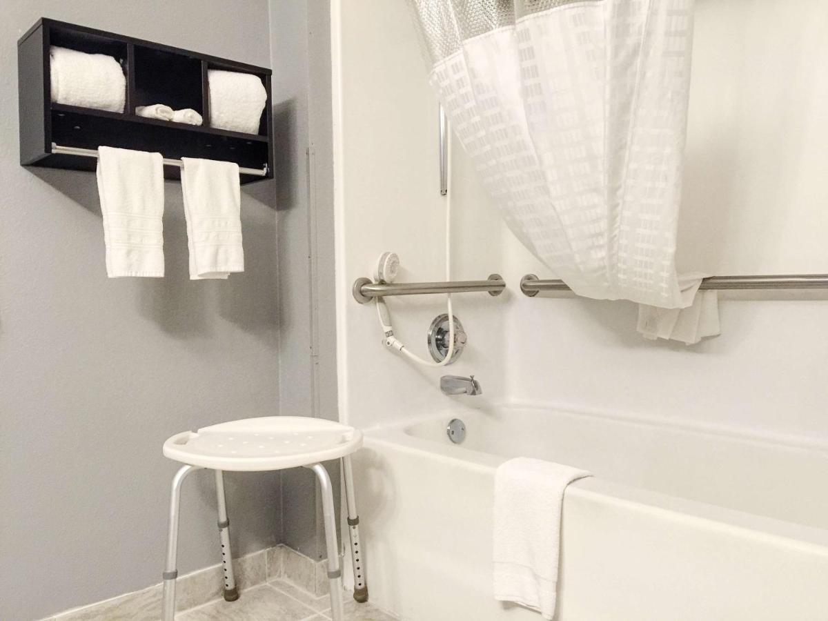  | Best Western Executive Inn- Mount Gilead