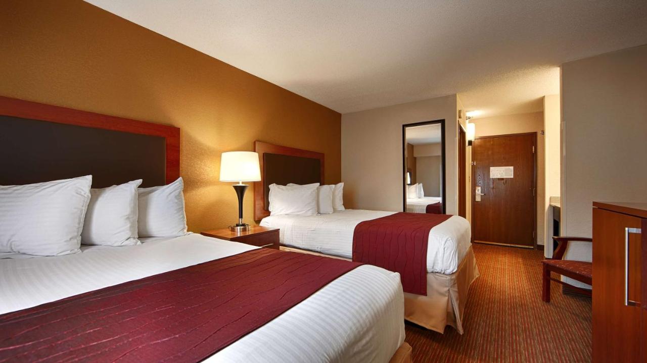 | Days Inn by Wyndham Indiana Benjamin Franklin Highway