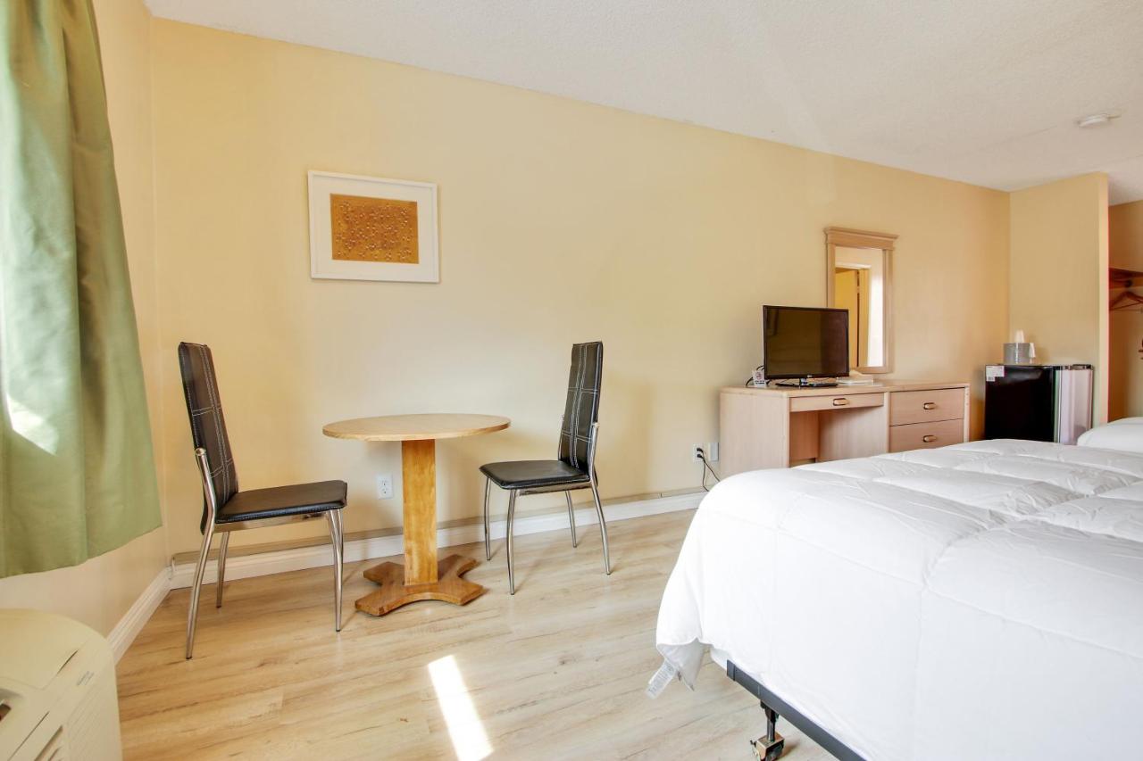 Economy Double Room at Rotex Western Inn