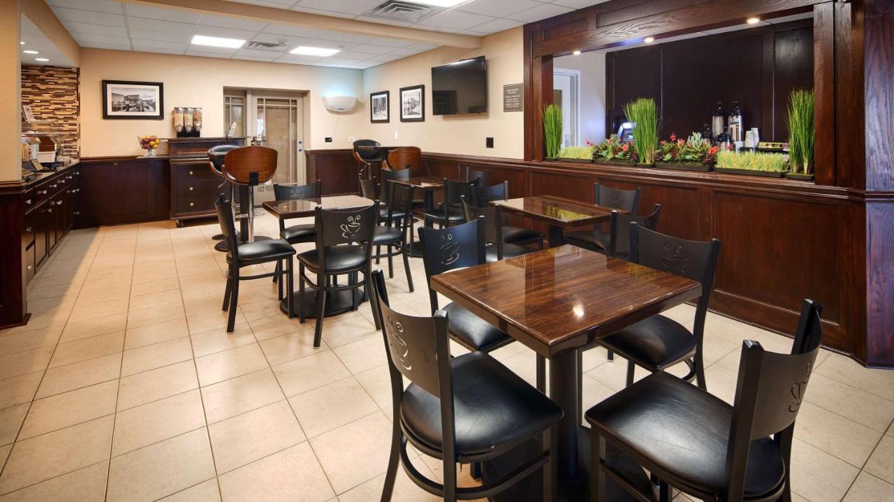 | Best Western Plus Crawfordsville Hotel
