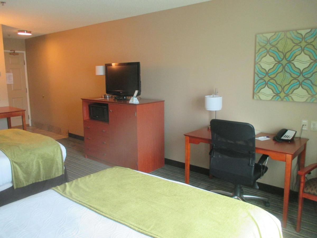 Queen Room with Two Queen Beds - Non-Smoking at Best Western Plus Menomonie Inn & Suites