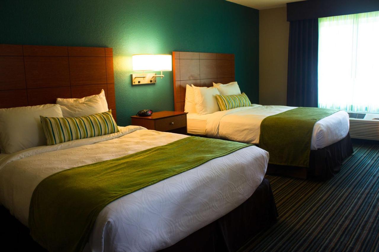 Queen Room with Two Queen Beds - Disability Access at Best Western Plus Menomonie Inn & Suites