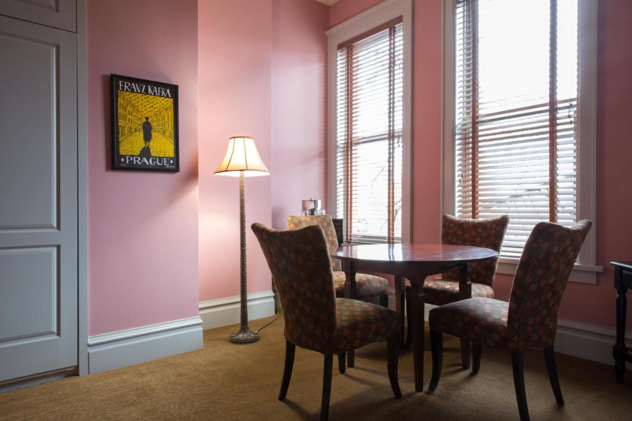 Queen Suite at Montvale Hotel