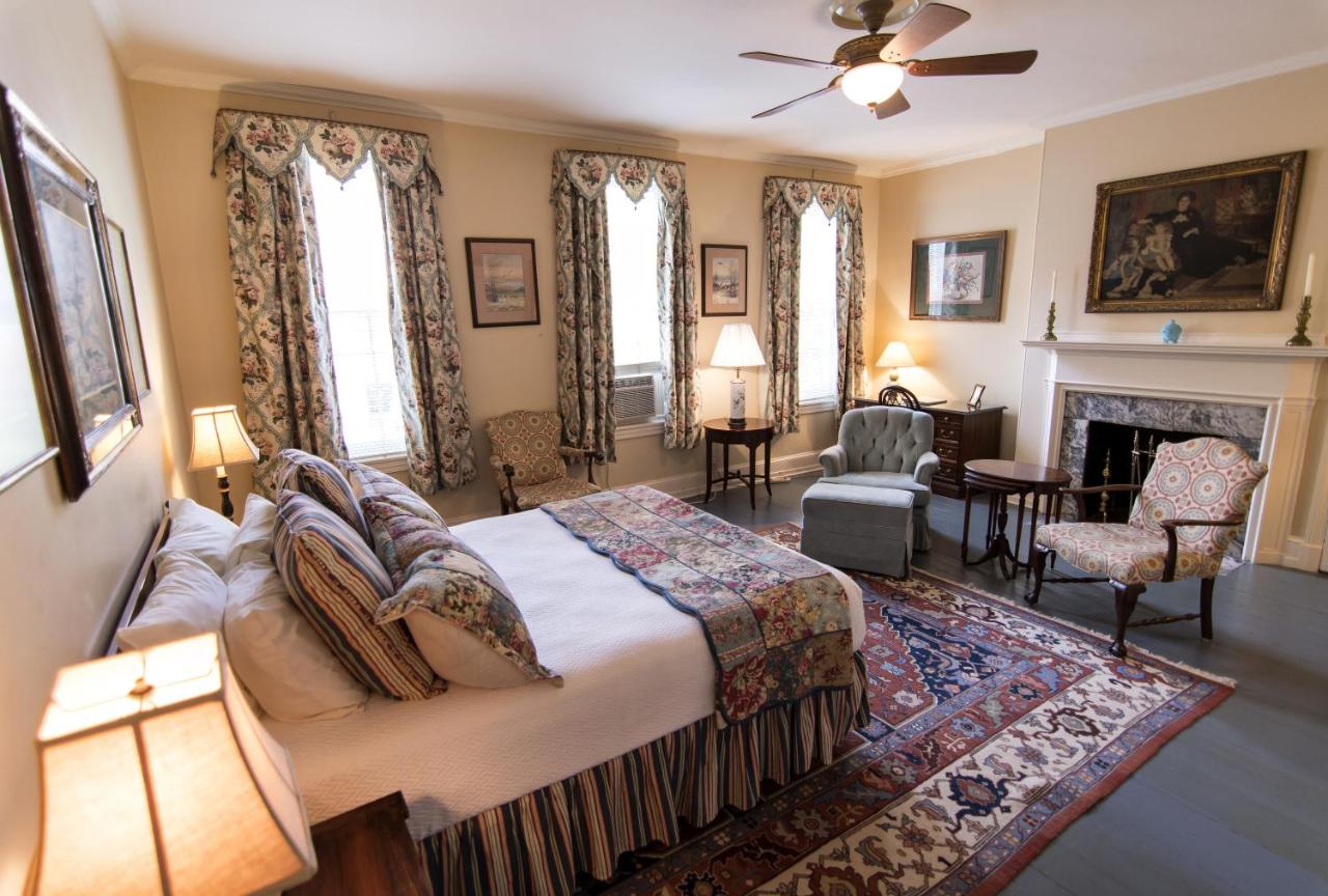  | La Reserve Bed and Breakfast