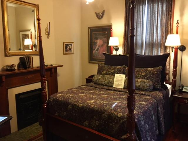  | 1896 O'Malley House