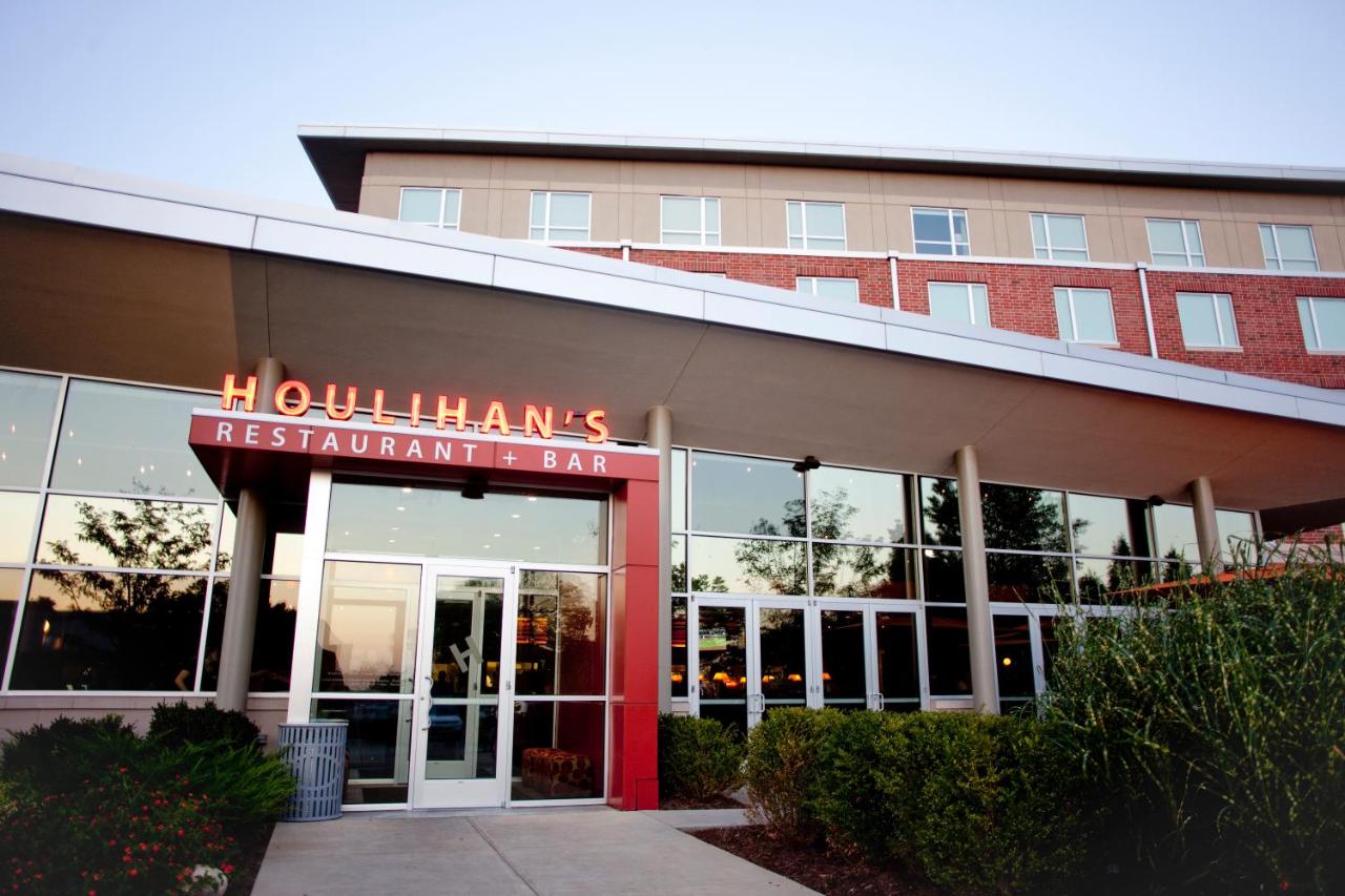 | I Hotel and Conference Center - Champaign
