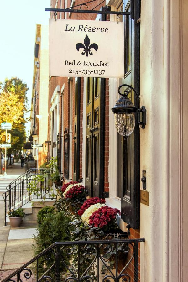 | La Reserve Bed and Breakfast