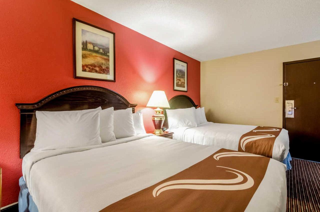 Double Room with Two Double Beds at Quality Inn South