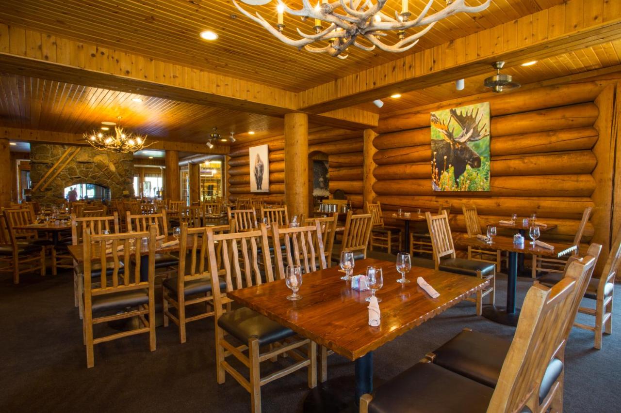 | Headwaters Lodge & Cabins at Flagg Ranch