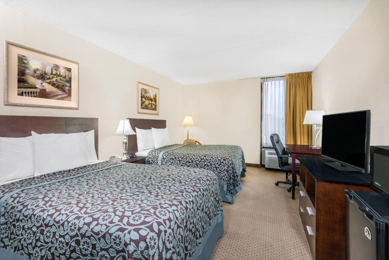 Double Room with Two Double Beds - Non-Smoking at Days Inn by Wyndham Indianapolis/Castleton