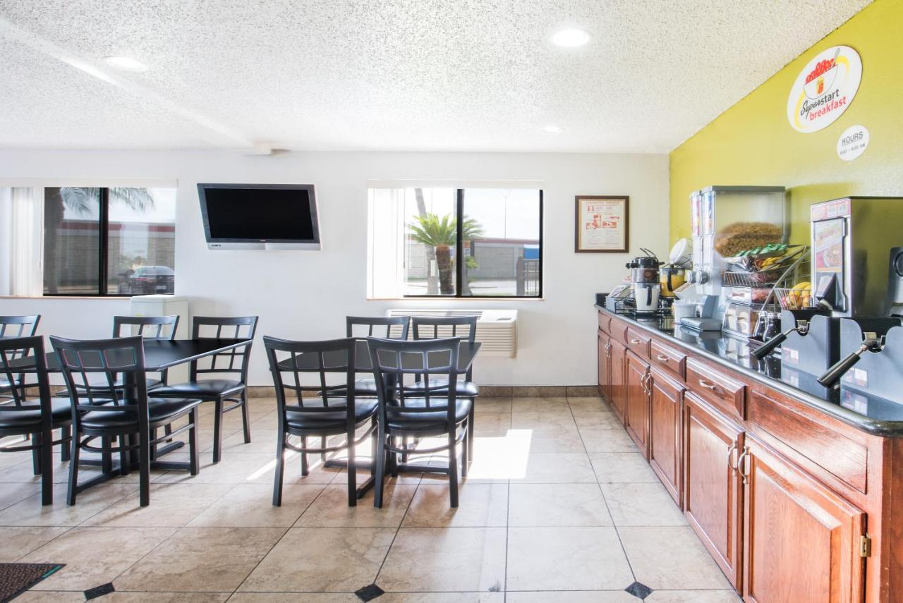 | Super 8 by Wyndham Harlingen TX