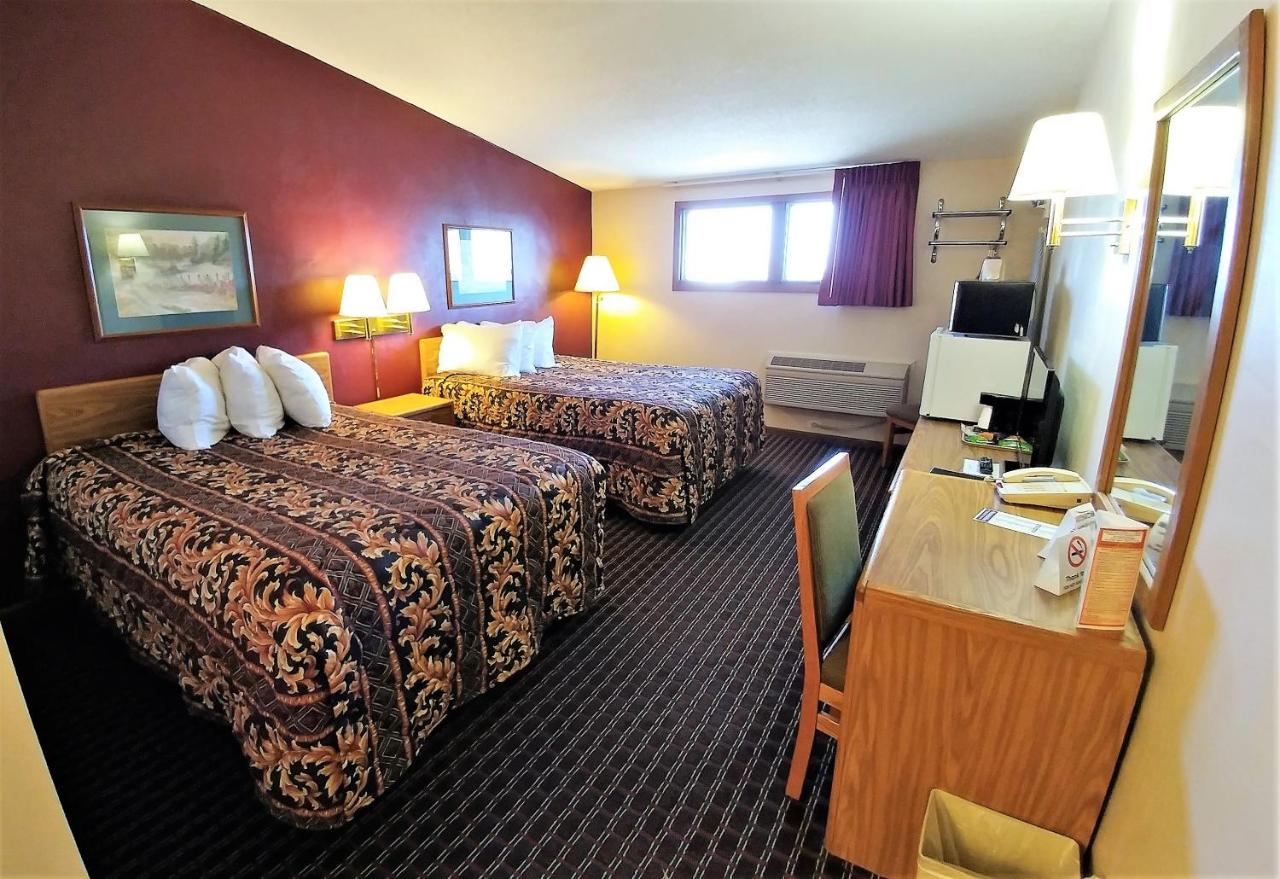 | Red Carpet Inn - Windom