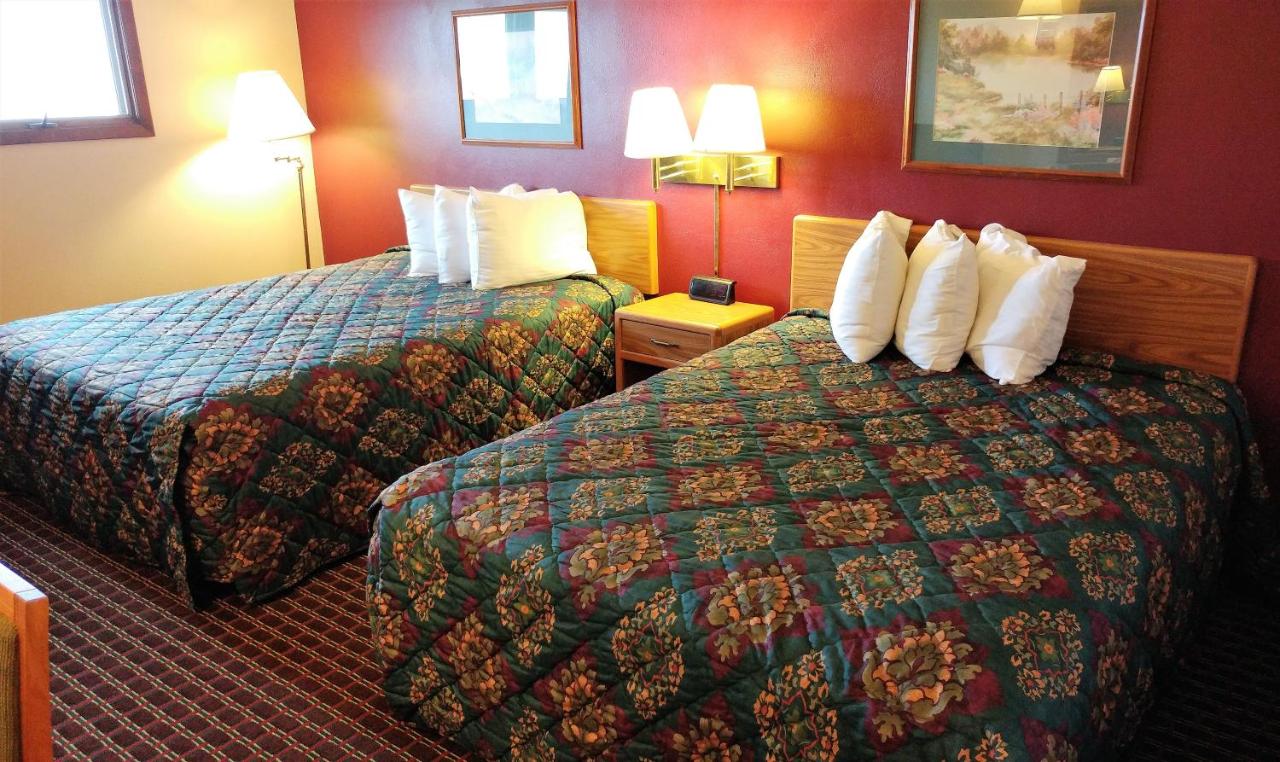 | Red Carpet Inn - Windom