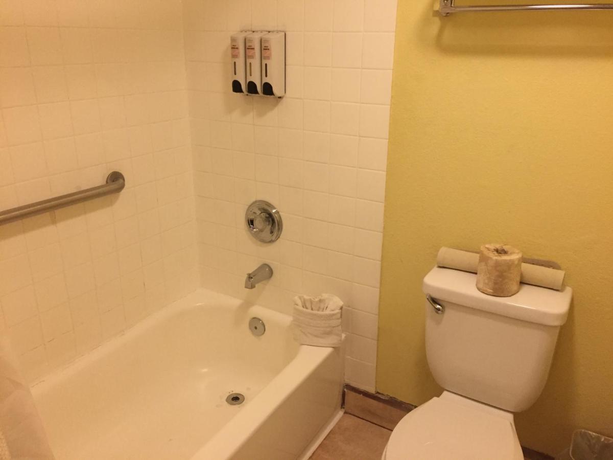 King Room - Non-Smoking at Chula Vista Inn