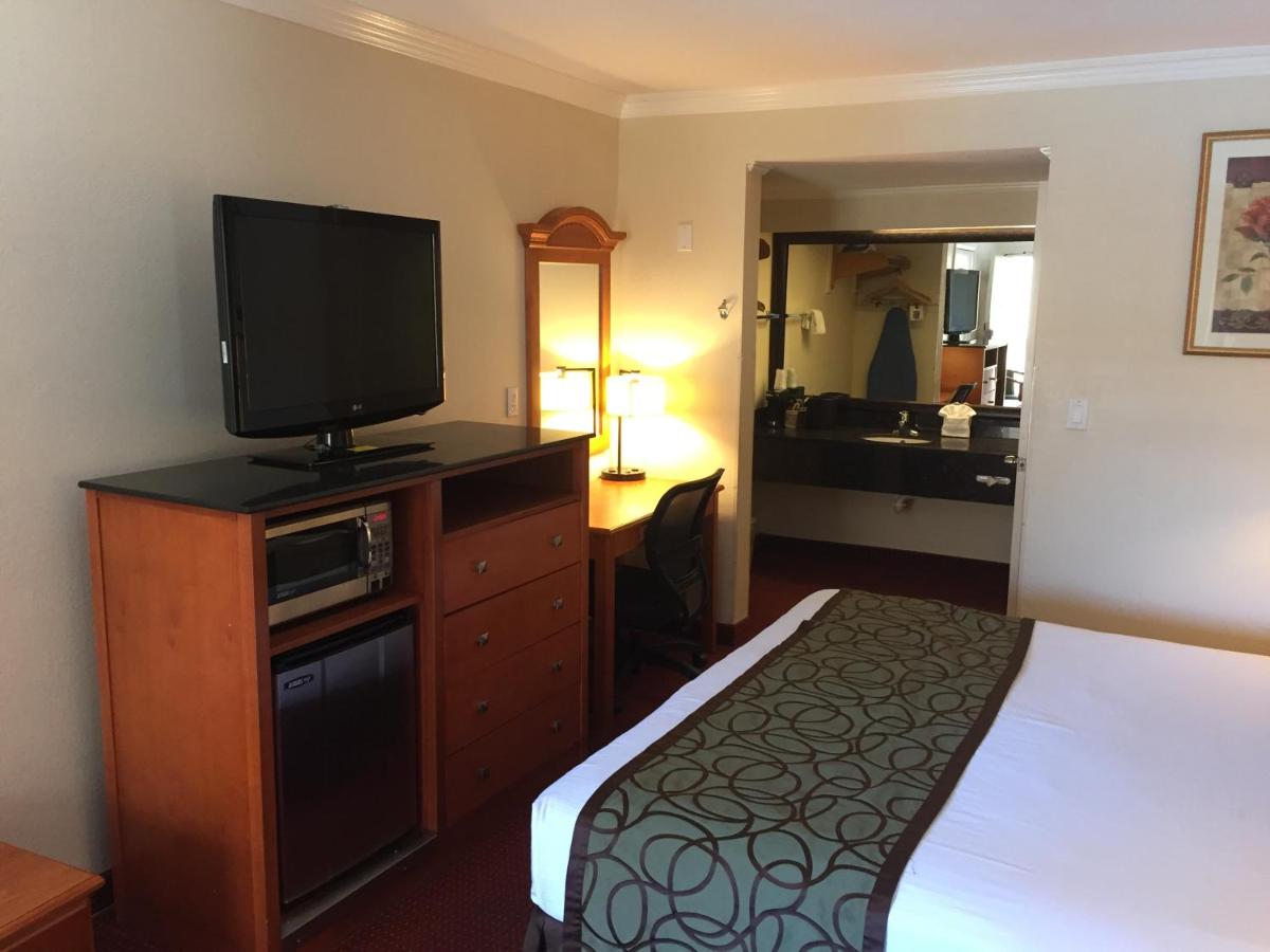 King Room - Non-Smoking at Chula Vista Inn